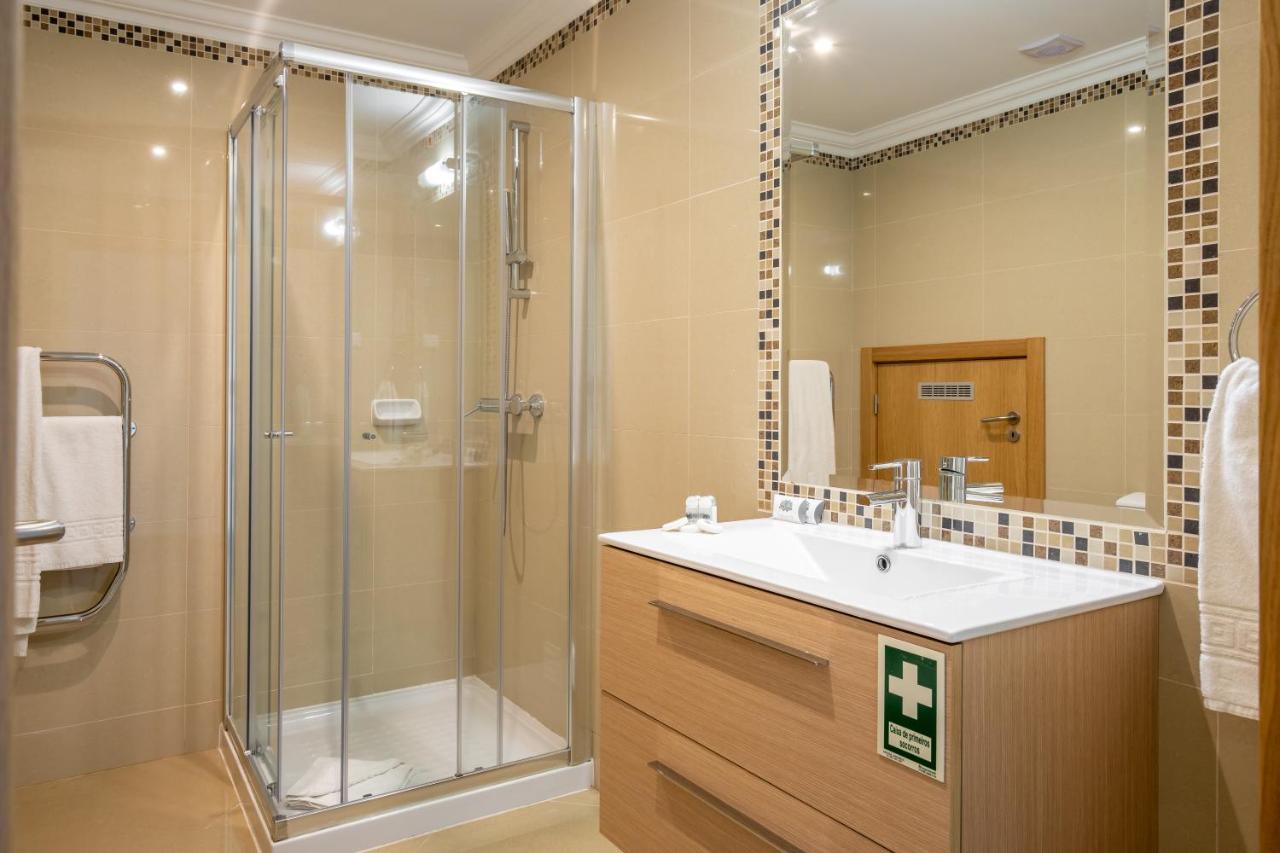 Boavista Golf&Spa - Bela Colina Village Lagos Esterno foto Bathroom with shower cubicle